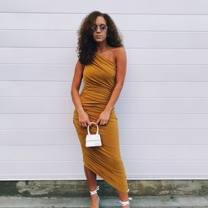 Norma Kamali Diana Gown, Mustard